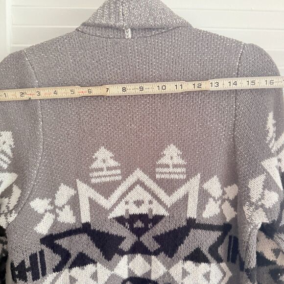 Show Me Your Mumu Mellow Open Cardigan Waterfall Knit Med Gray Aztec Snowflake - Picture 13 of 15